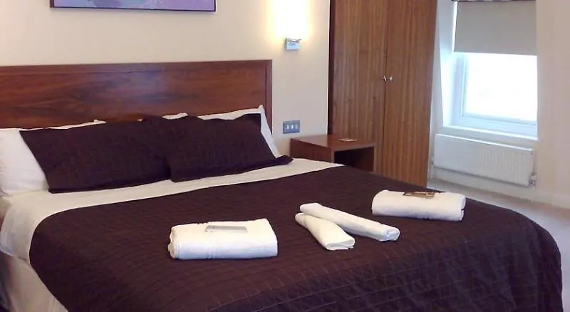 Legends Hotel Brighton 3*,